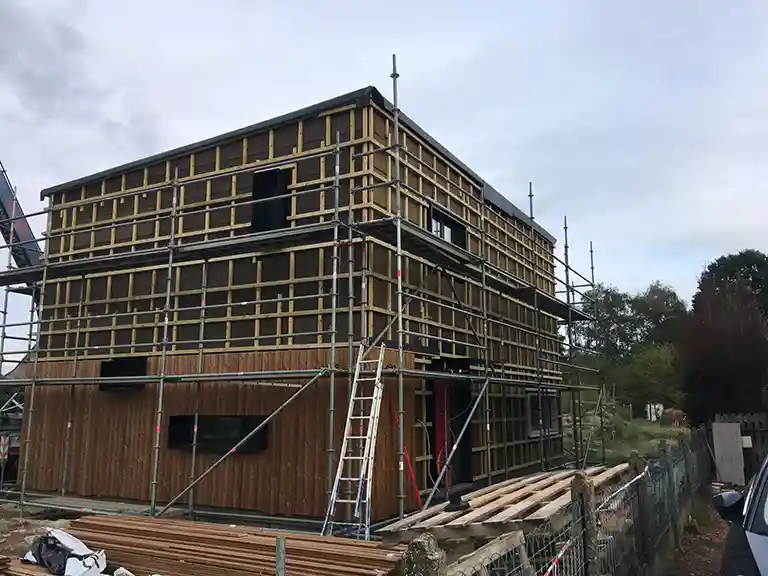 Luchtdichtheidstest met blowerdoor om de luchtdichtheid in een nieuwbouw appartement te meten